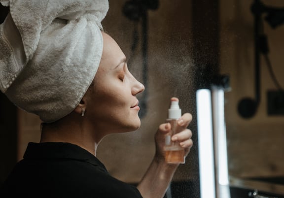 The Best Makeup Setting Spray for Your Skin Type
