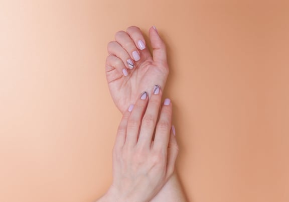 Press On Nails: How to Apply It & More!